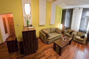 Yourplace Apartment *